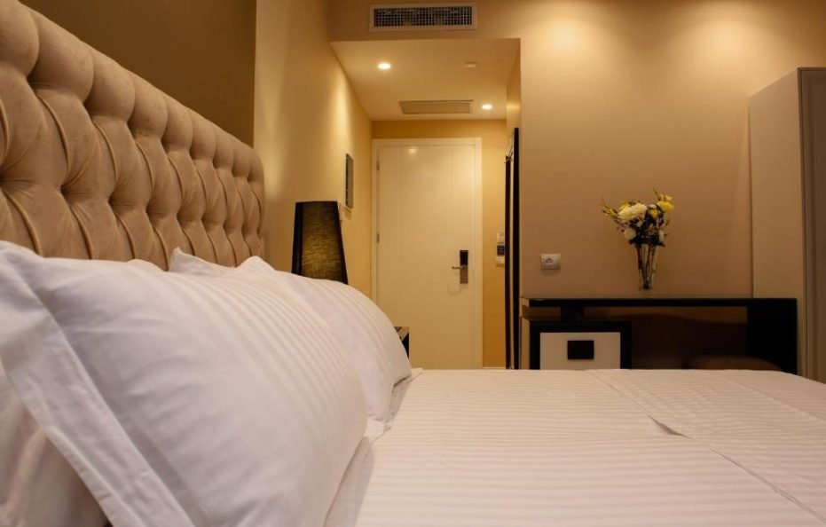 Deluxe Double Room with Balcony – Ground Floor