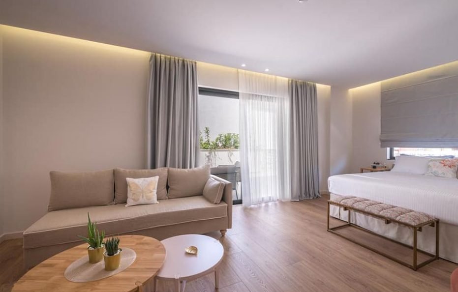 Deluxe Suite With Terrace and Sea View