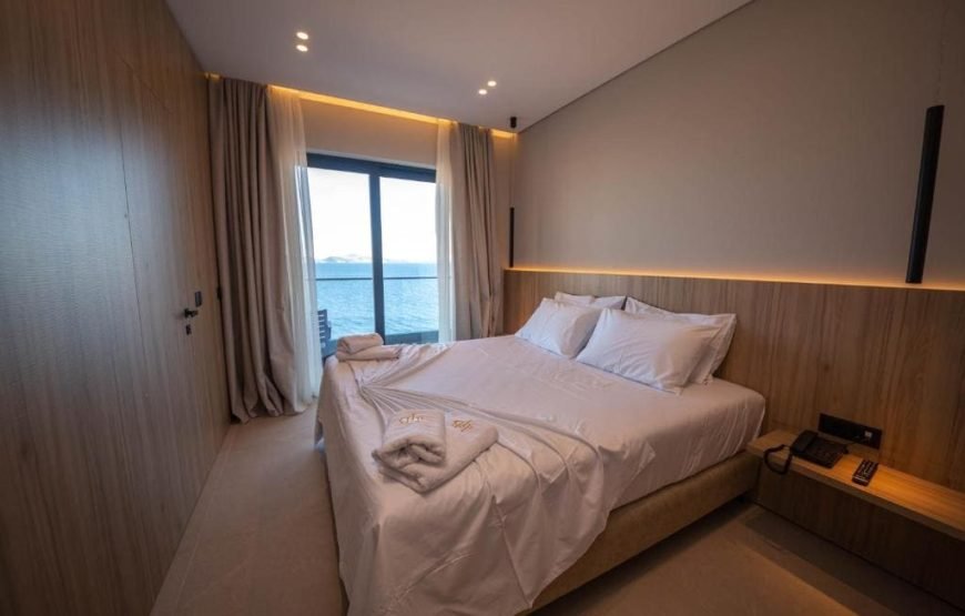 Deluxe Triple Room with Sea View