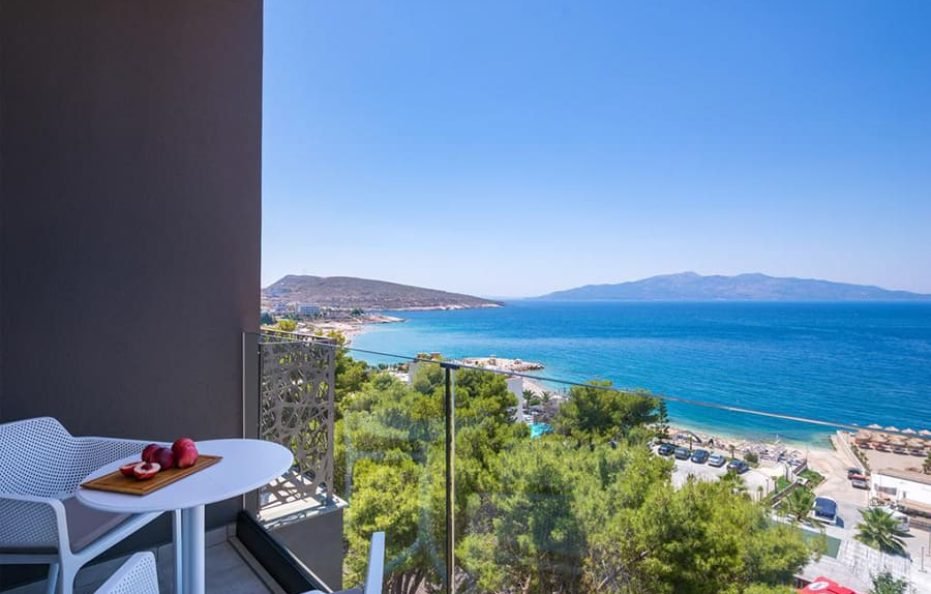 Double Room With Balcony and Sea View