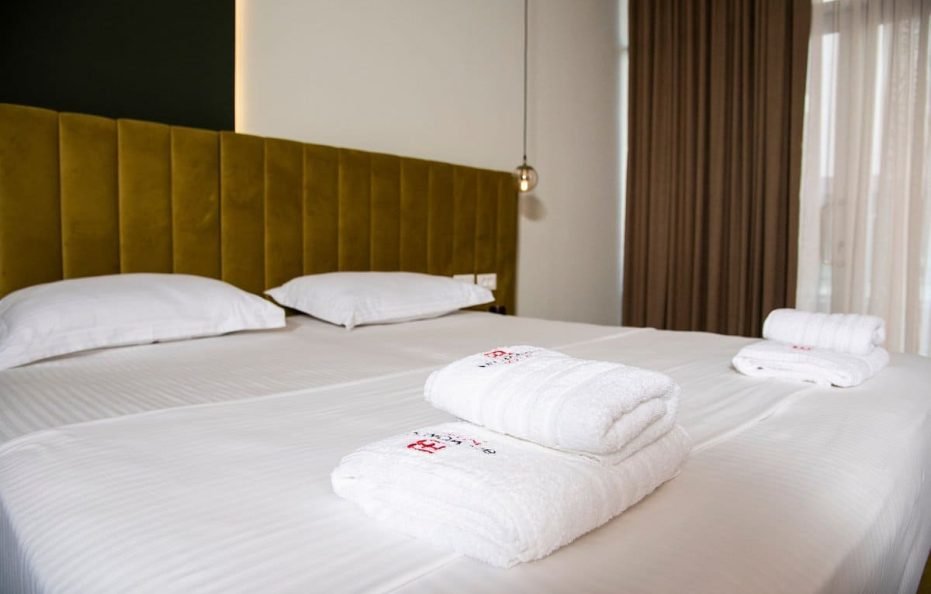 DOUBLE/TWIN STANDARD ROOM