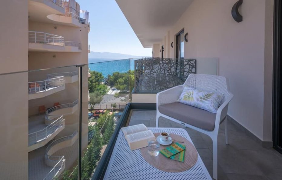 Family Room With Balcony and Side Sea View