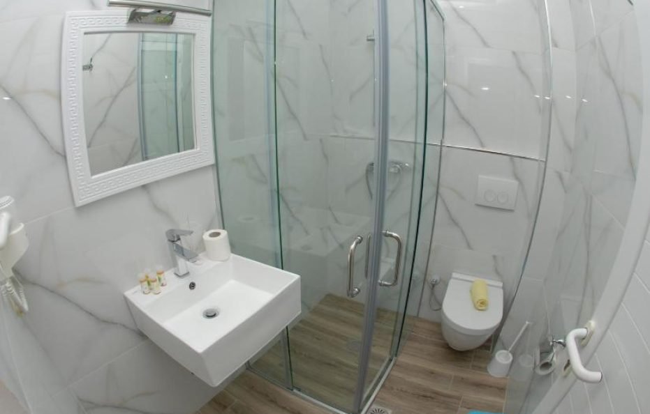 Double/Twin Room with Balcony