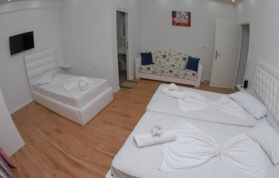 Triple Room with Balcony