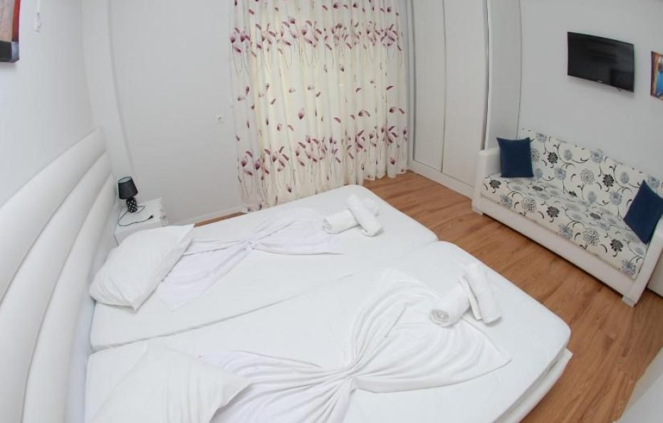 Double/Twin Room with Balcony