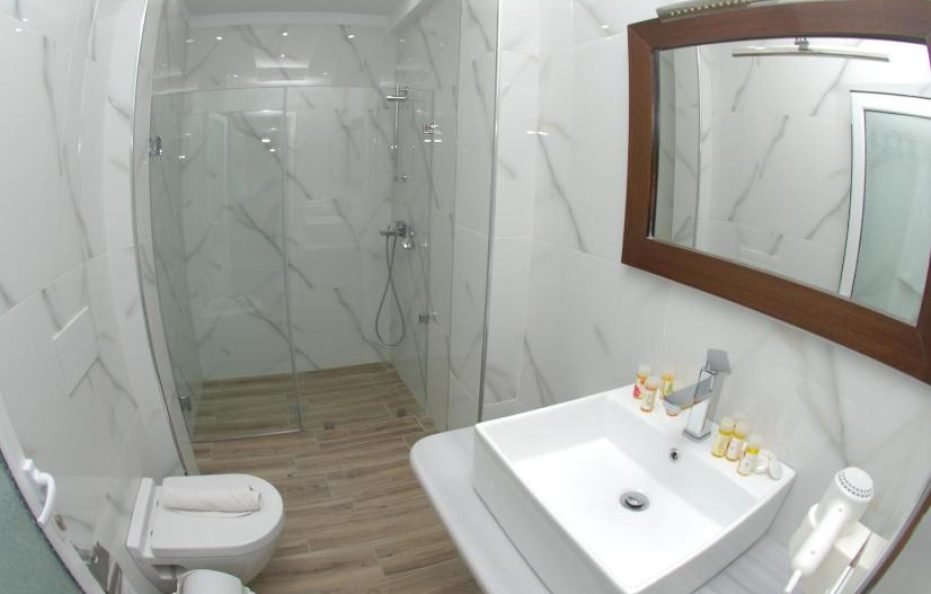 Triple Room with Balcony