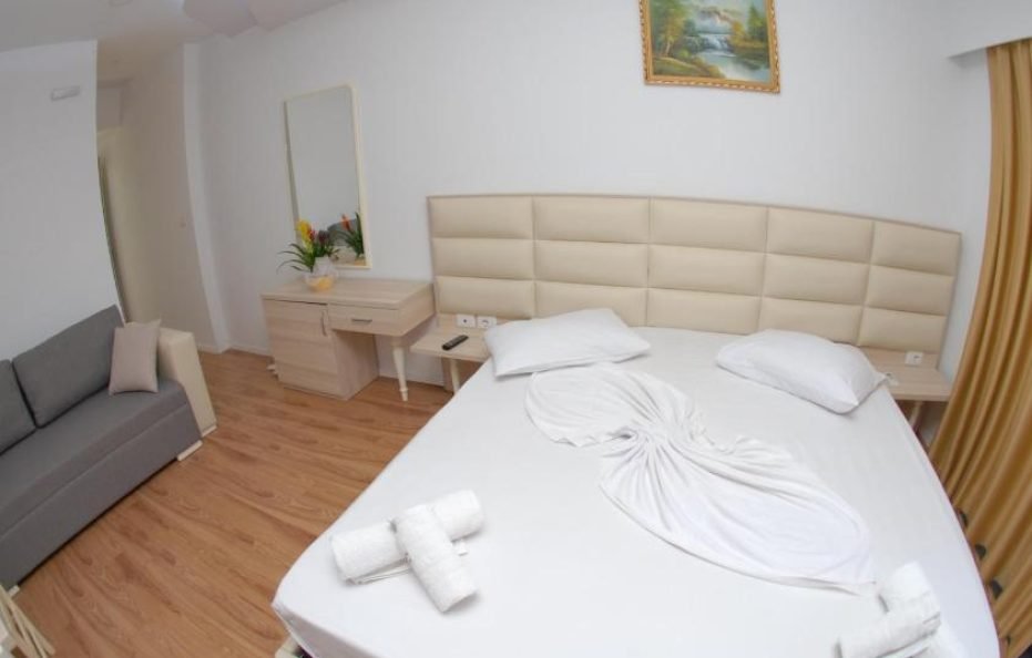 Double/Twin Room with Balcony