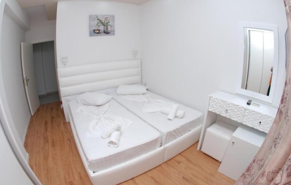 Double/Twin Room with Sea View