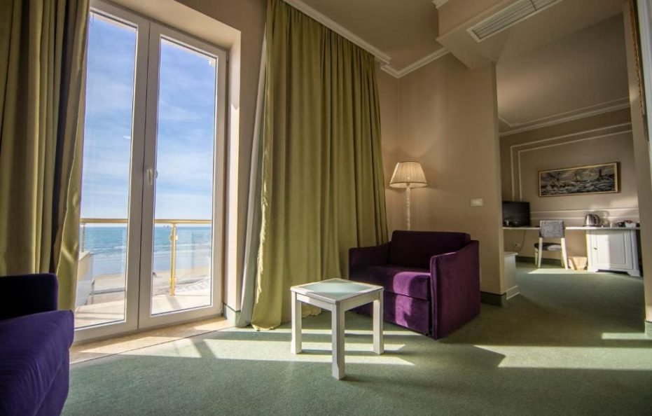 Junior Suite with Balcony and Sea View