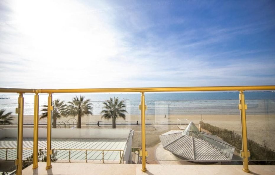 Junior Suite with Balcony and Sea View