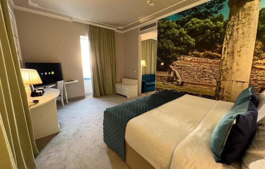 Junior Suite with Balcony and Sea View