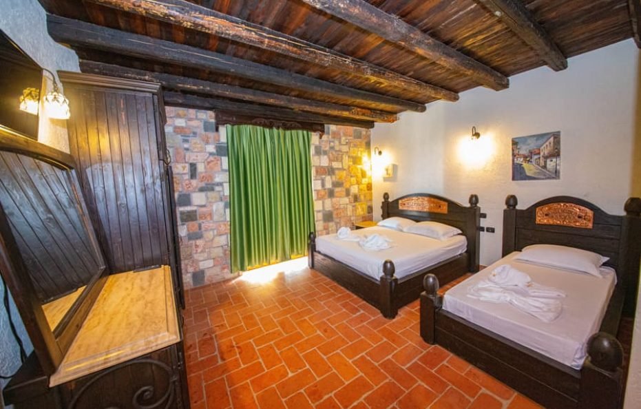 QUADRUPLE ROOM WITH BALCONY AND SEASIDE VIEW