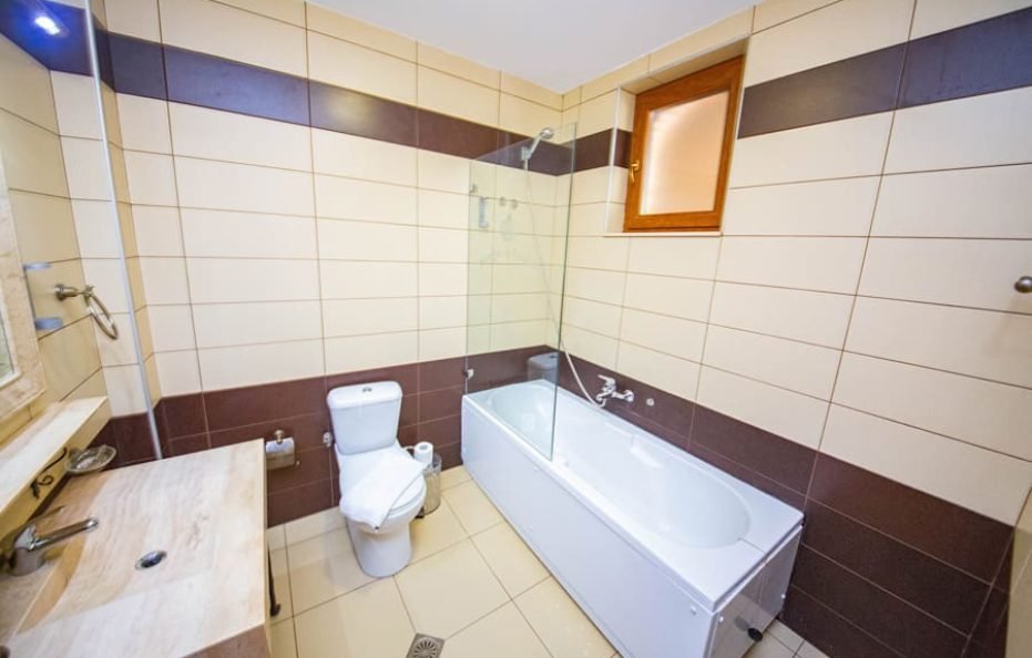 QUADRUPLE ROOM WITH BALCONY AND SEASIDE VIEW