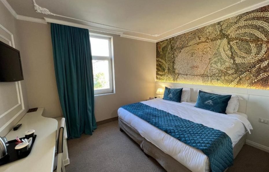 Standard Room Pool View