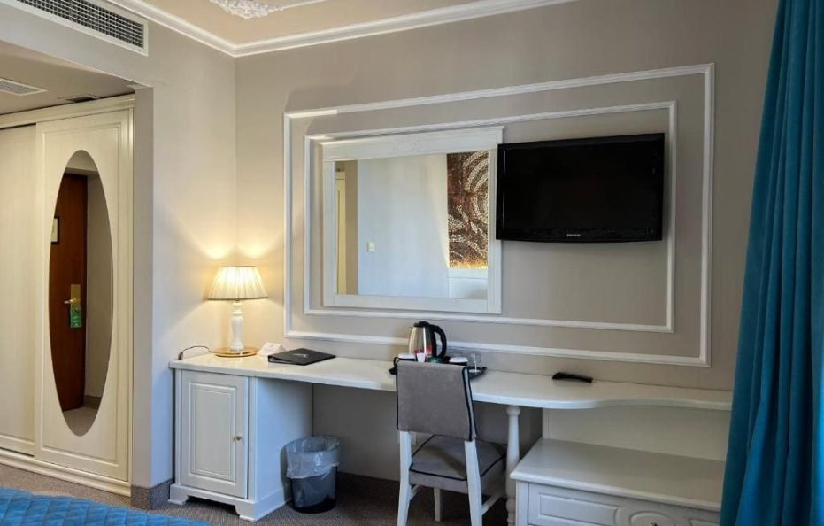 Standard Room Pool View