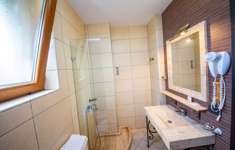 FAMILY ROOM WITH BALCONY MOUNTAIN  VIEW