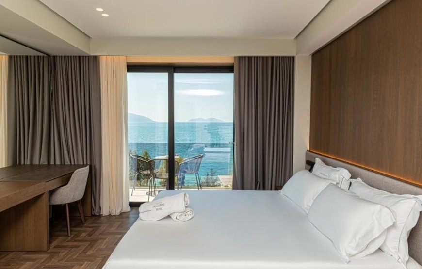 Superior Triple Room with Sea View