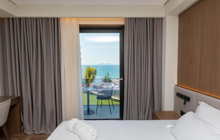 Superior Triple Room with Sea View