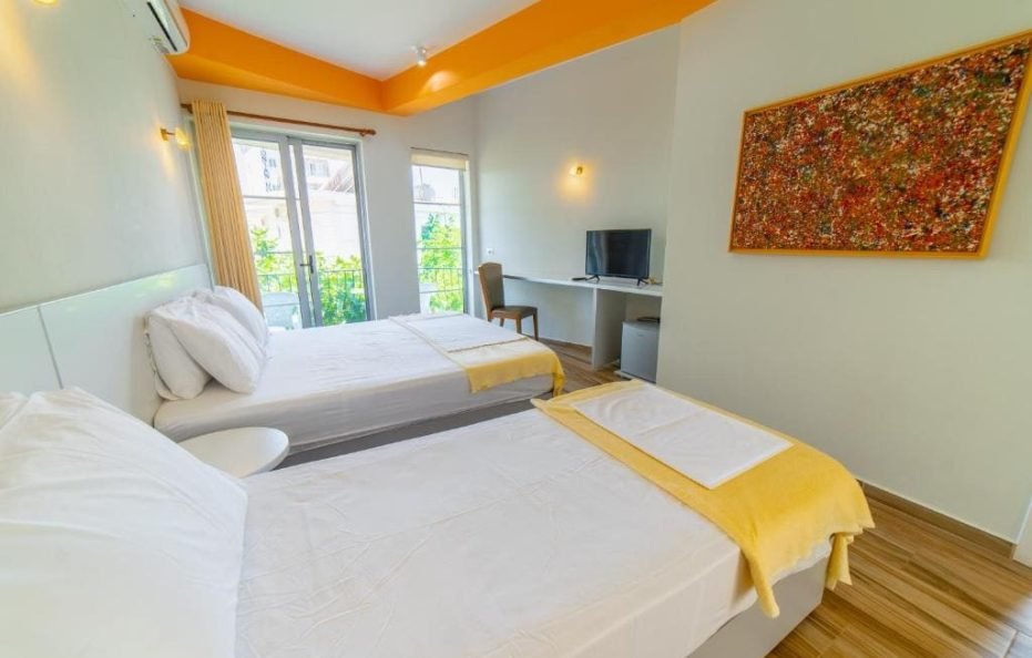 Triple Room with Balcony