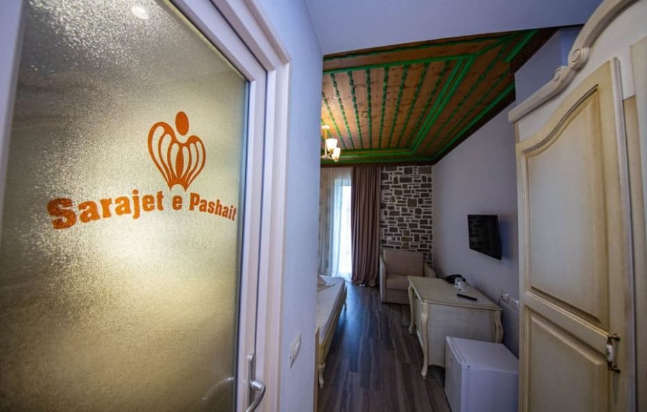 TRPLE ROOM WITH VERANDA GARDEN VIEW