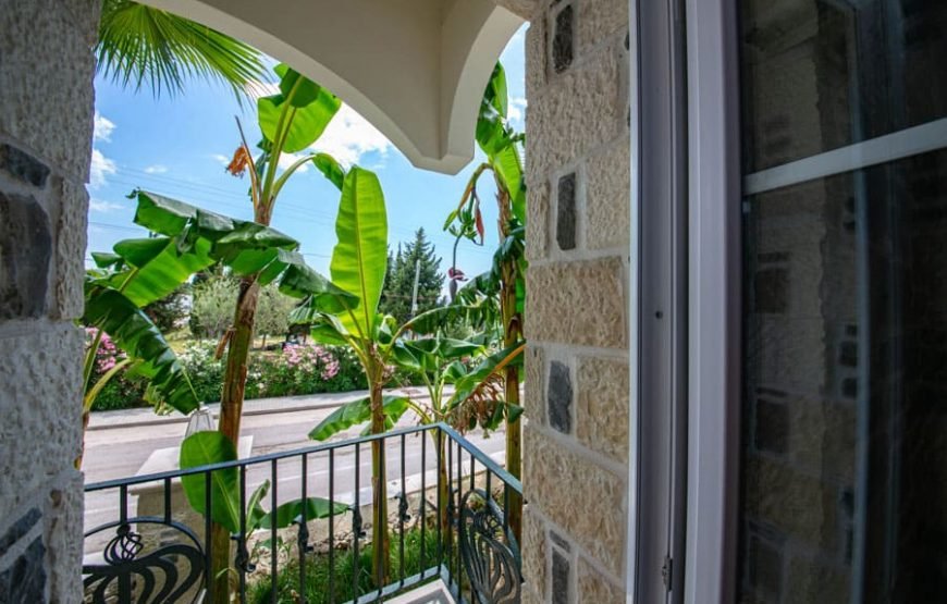 TRPLE ROOM WITH VERANDA GARDEN VIEW