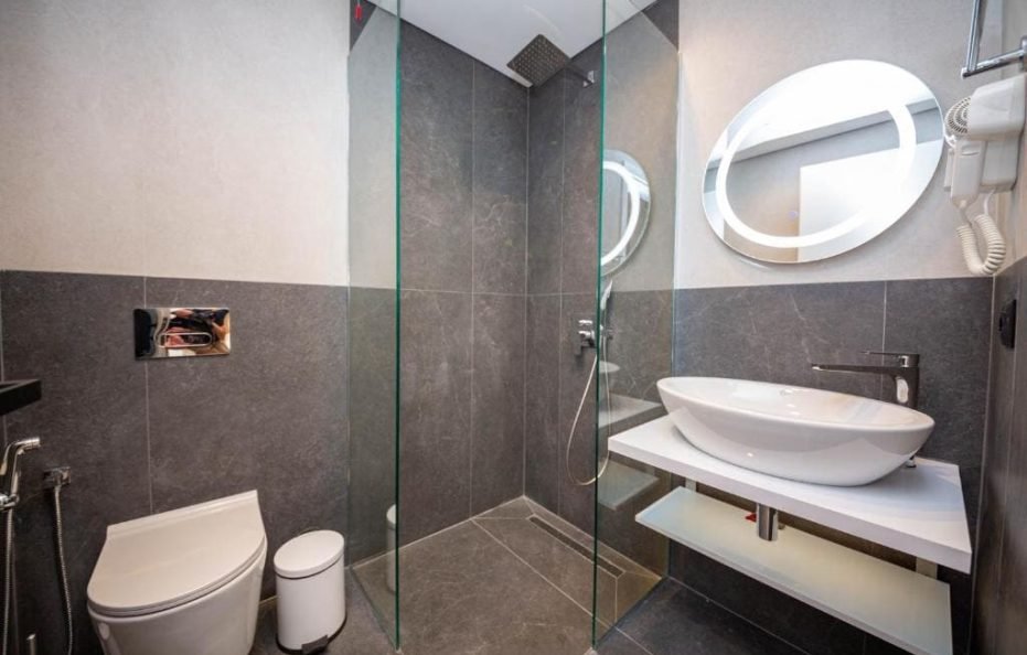 Twin Room with Side Sea View