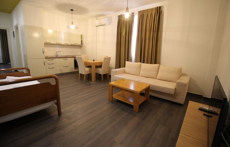 One Bedroom Apartment