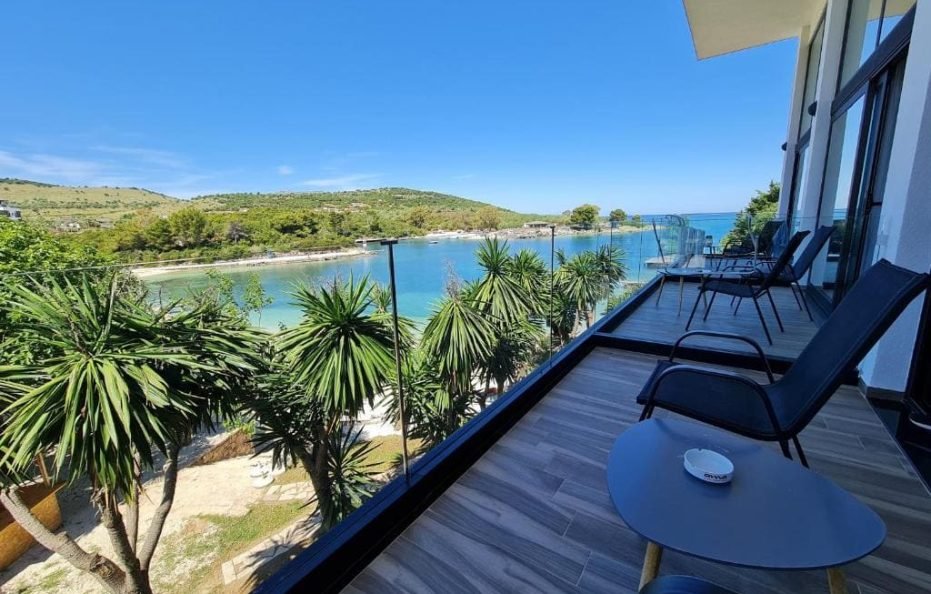 Duplex Family Room Sea View