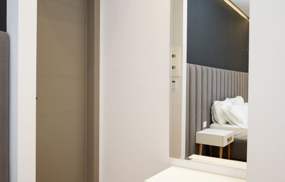 Deluxe Suite With Balcony and Sea View