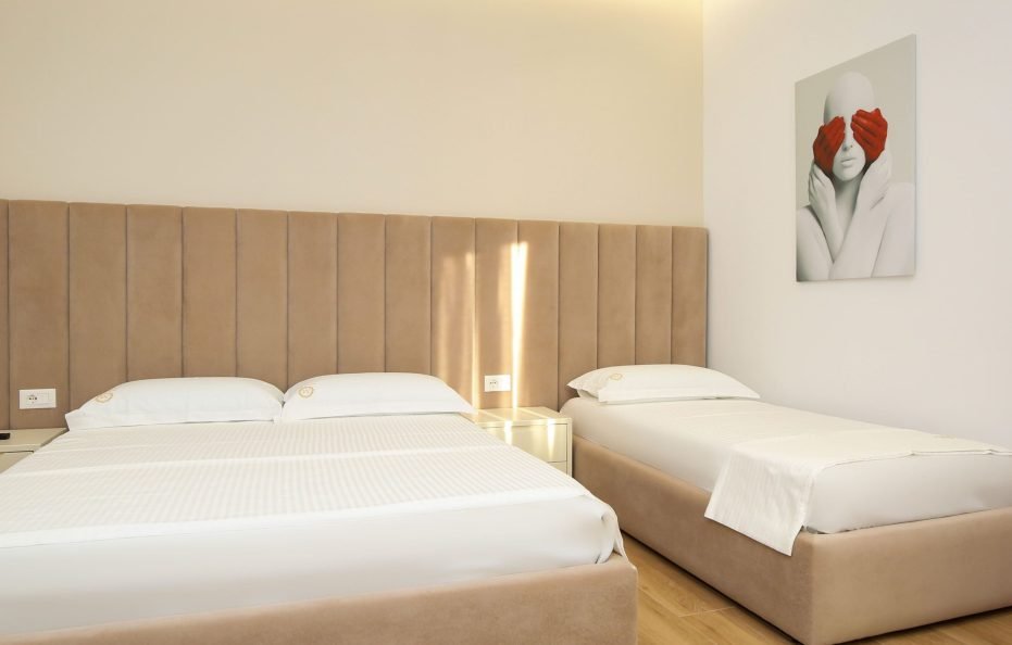 Triple Room with Balcony and Sea View