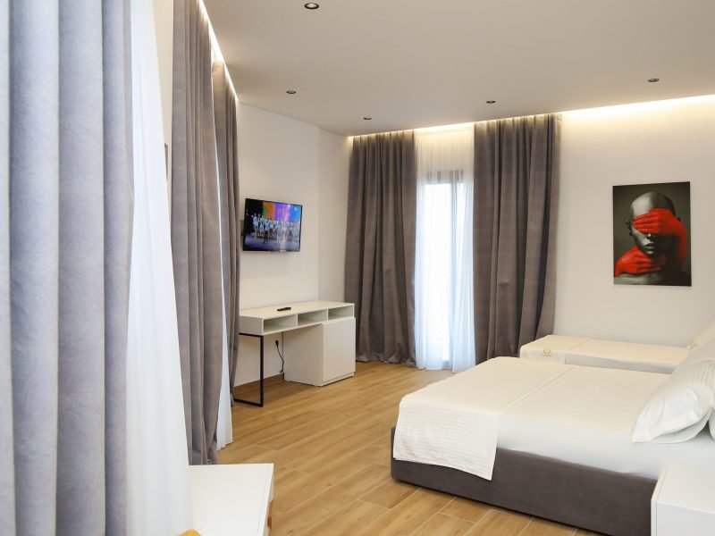 Deluxe Suite With Balcony and Sea View