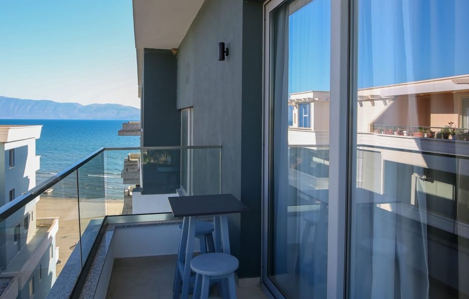 Triple Room with Balcony and Sea View