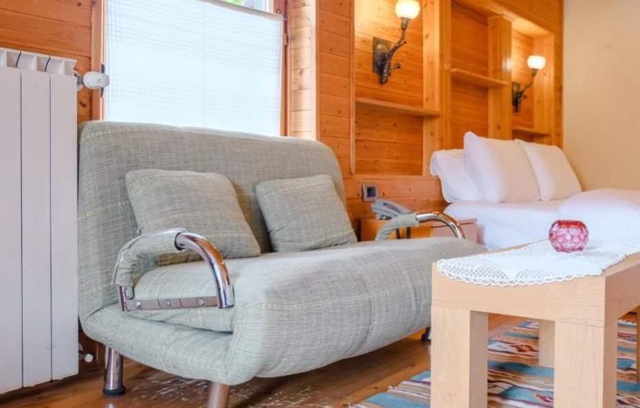 Room “E Bukura e dheut”