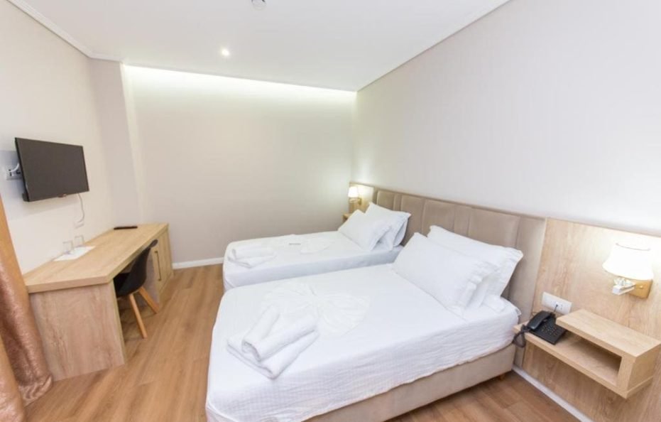 Deluxe Double/Twin Room with balcony