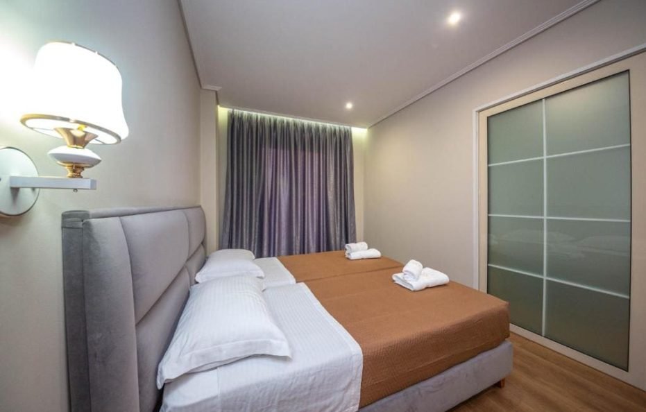 Family Room with balcony