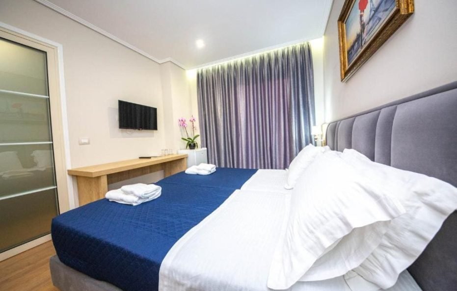 Family Room with balcony