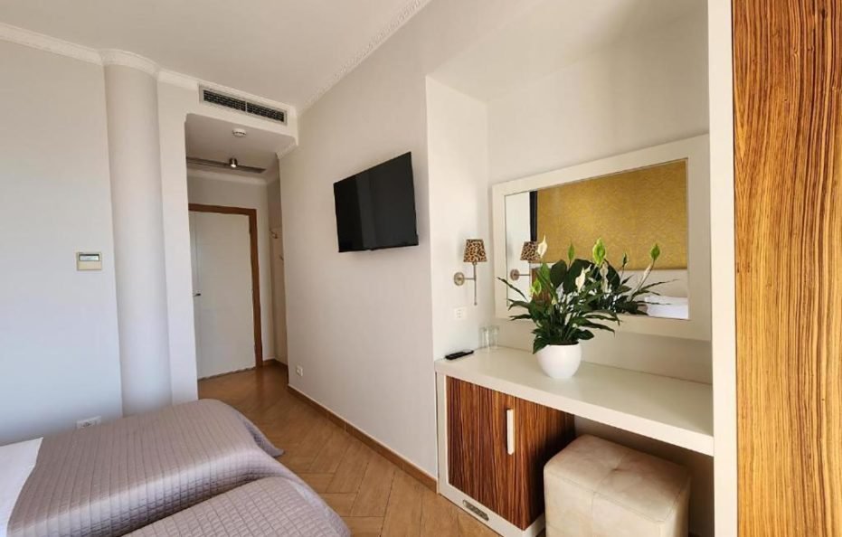 Standard Twin Room with Balcony SV