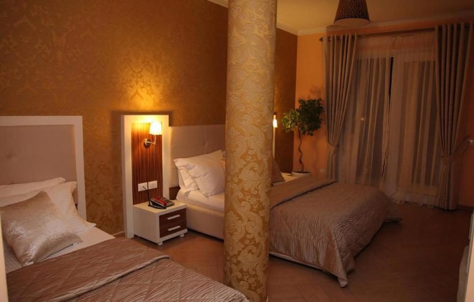 Standard Triple Room with Balcony SV