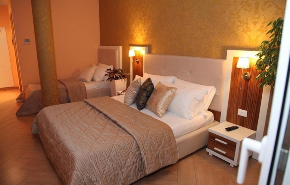 Standard Triple Room with Balcony SV