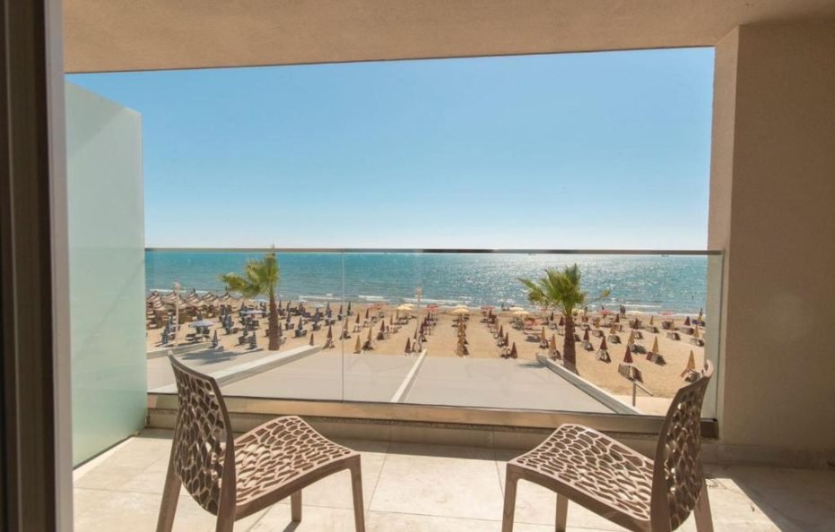 Deluxe King Room Sea View