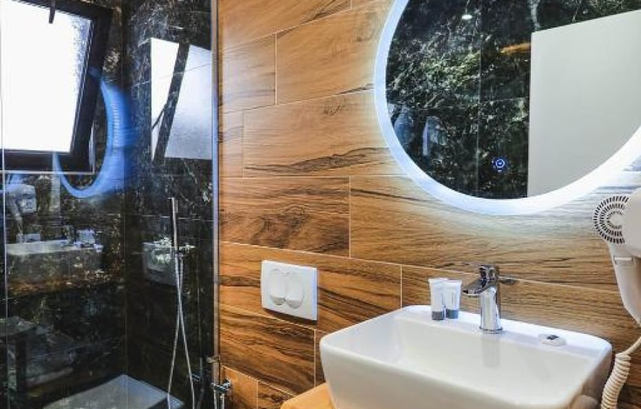 Economy Double Room with Sea View