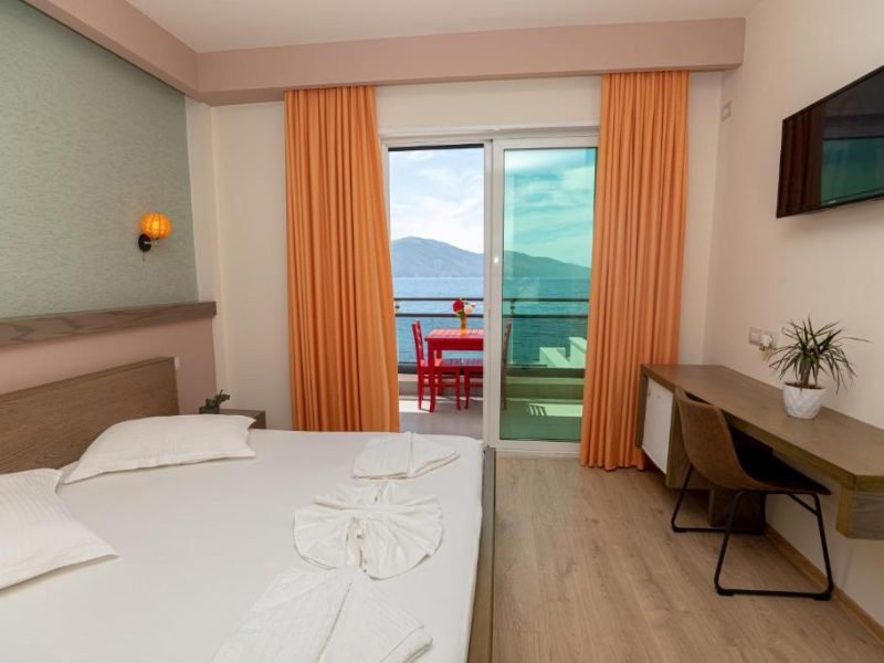 DOUBLE ROOM Sea View