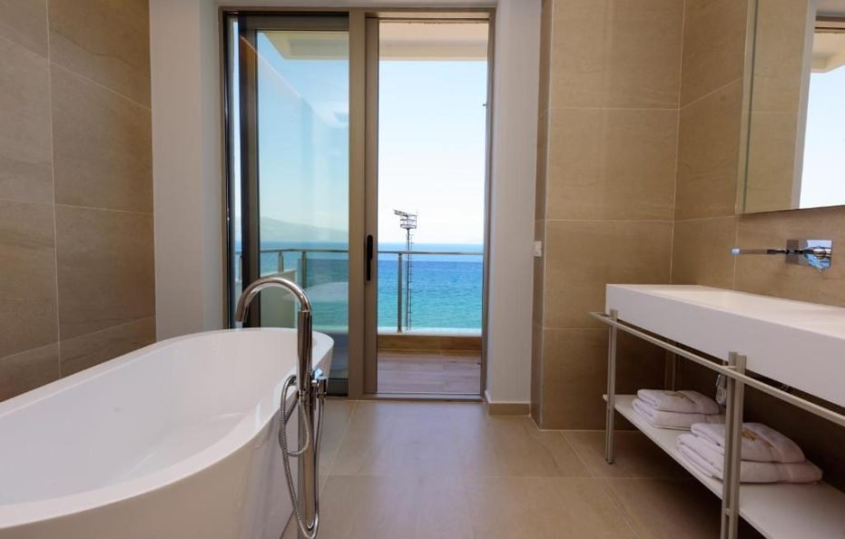 JUNIOR SUITE WITH SEA VIEW
