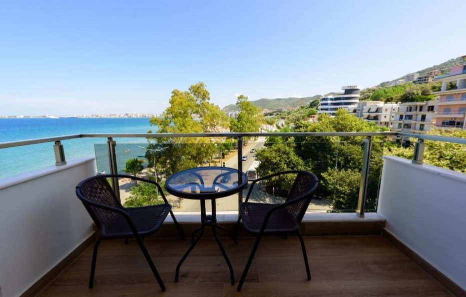 JUNIOR SUITE WITH SEA VIEW