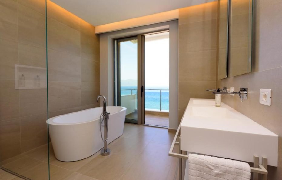 JUNIOR SUITE WITH SEA VIEW