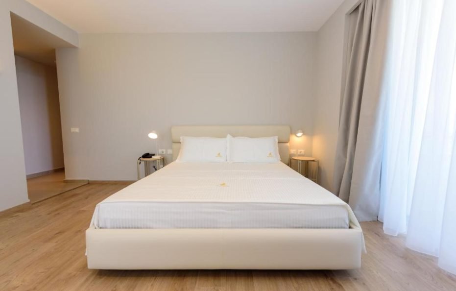 JUNIOR SUITE WITH SEA VIEW