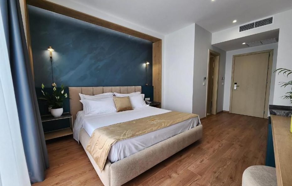 Superior Double Room with Balcony SV