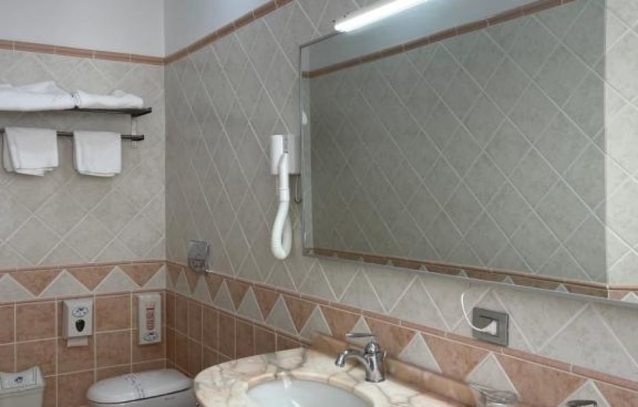 Suite with balcony & sea view