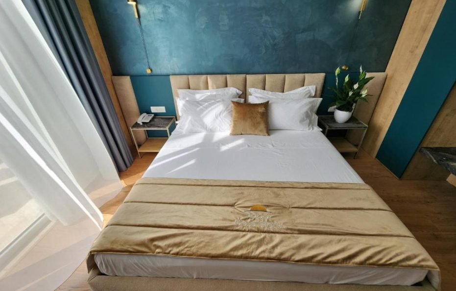 Standard Double Room with Balcony SV