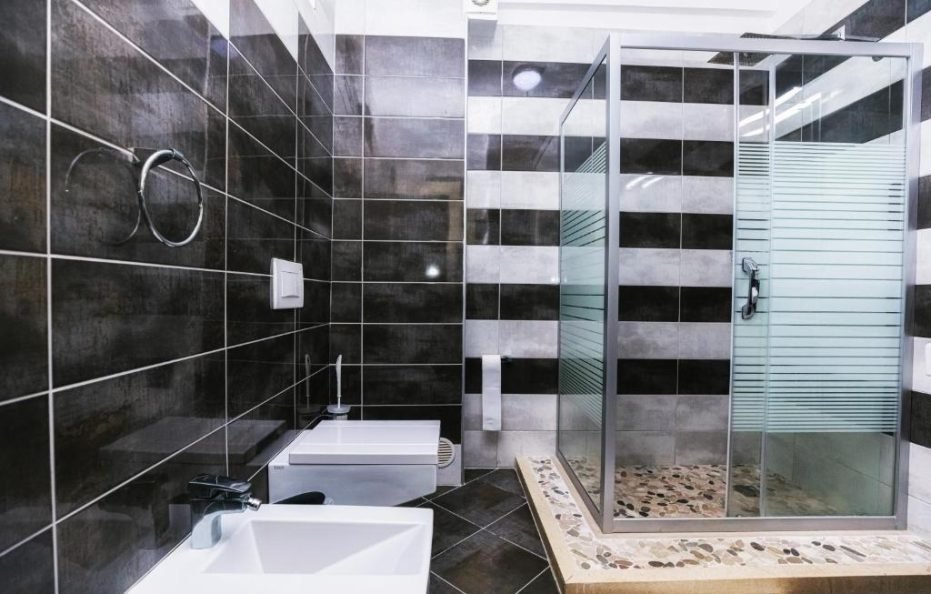 TWO-BEDROOM APARTMENT SEA VIEW